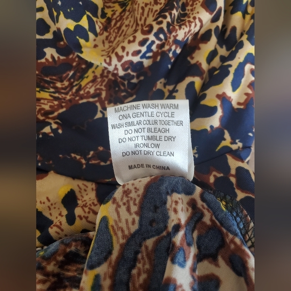 R&B Collection Size M Animal Print Tunic Dress - Picture 8 of 9